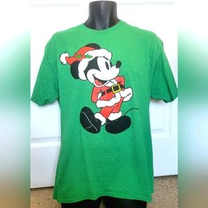 Mickey Mouse - Wearing Santa Claus Hat Green Disney Shirt Men's L 42-44